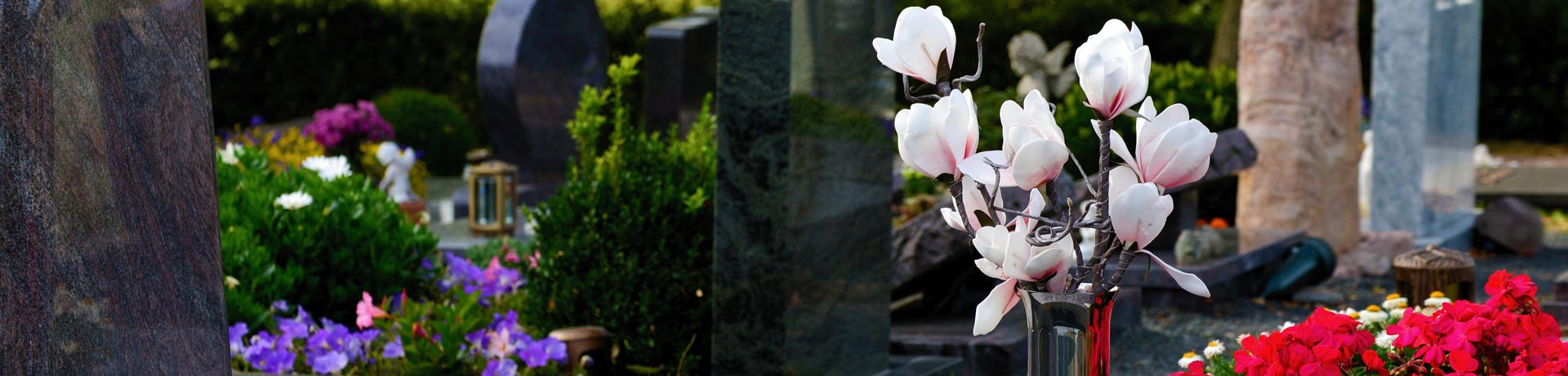 Grabmale: Urnengrab, Einzelgrab oder Familiengrab